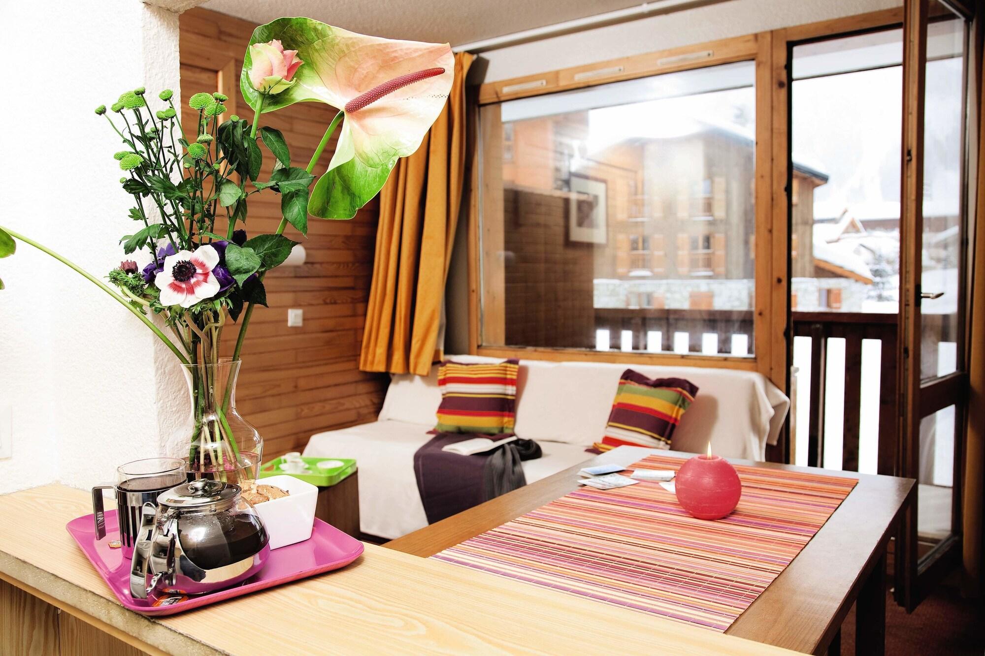 Aparthotel Les Jardins De La Balme Val-dʼIsère Exterior foto
